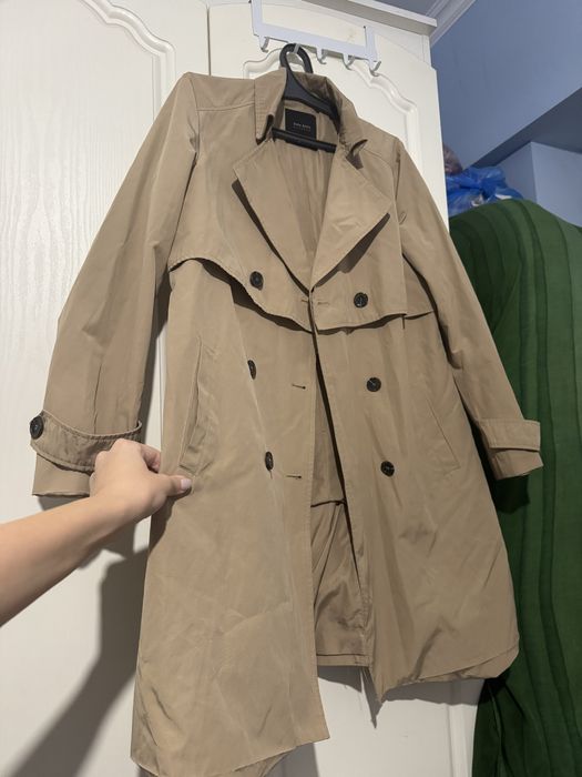 Тренч классичский зара