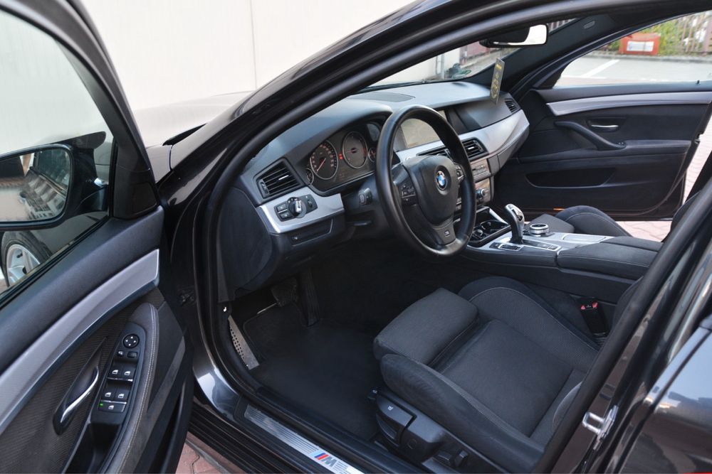 BMW Seria 5 / F10 / 520d / 2010 / Head Up / M pack / HiFi