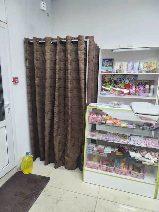 Гардероб для бутика