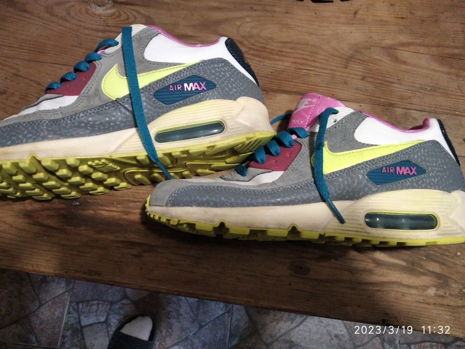 Дамски маратонки Nike