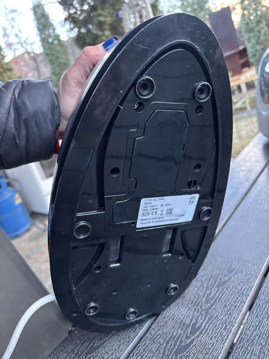 Masa de calcat cu priza+statie de calcat