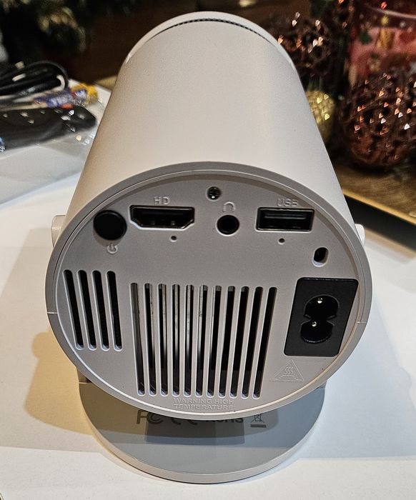 Мултимедиен Проектор