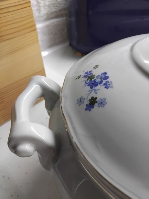 Супник Незабравки български порцелан