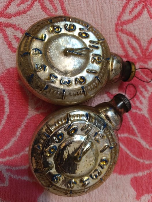 Ёлочные игрушки , гирлянды и всё новогоднее СССР