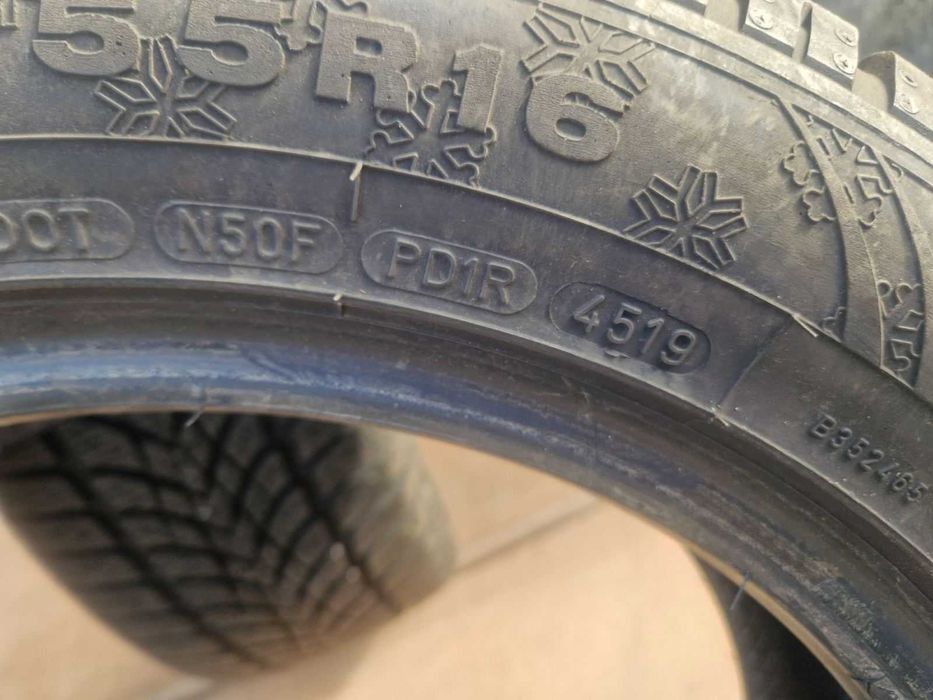 2 Dunlop R16 205/55
Зимни гуми 
DOT4519