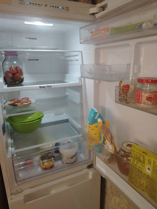 СРОЧНО продам холодильник