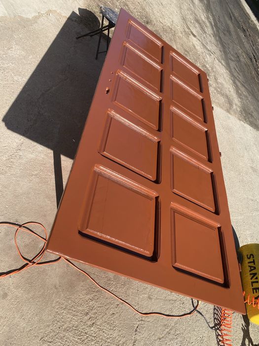 Reconditionez usi lemn/geamuri/mobilier din lemn