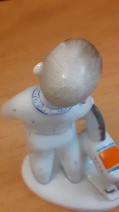 Редкая статуэтка СССР.  Мальчик с лошадкой. ЛФЗ