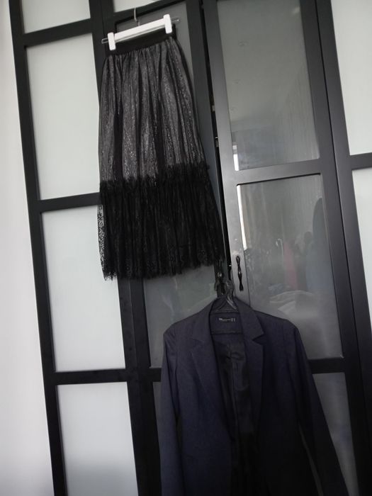 Пиджак с юбкой на выход