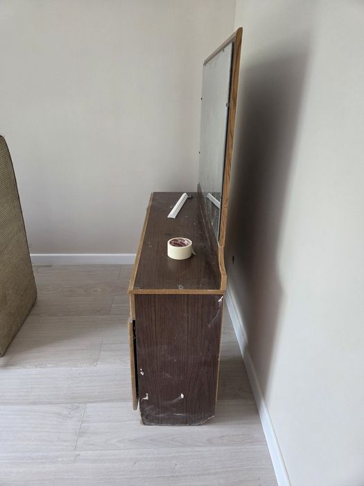 Зеркало, туалетный столик