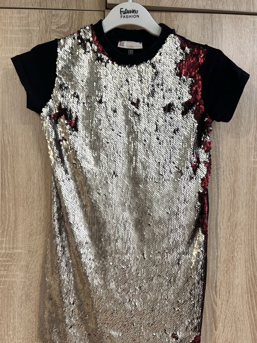 Продам платья детские