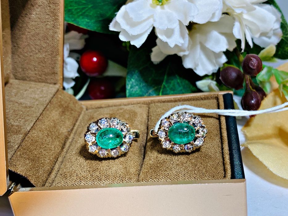 Культовый статный золотой комплект Голубые Озера