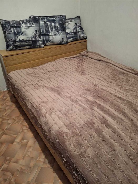 Продам б/у мебель.