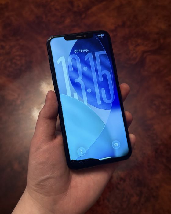 Продам Iphone 11 PRO MAX (64гб)