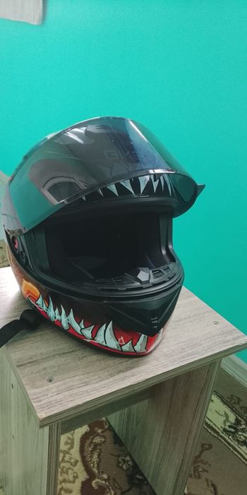 продам мотошлем