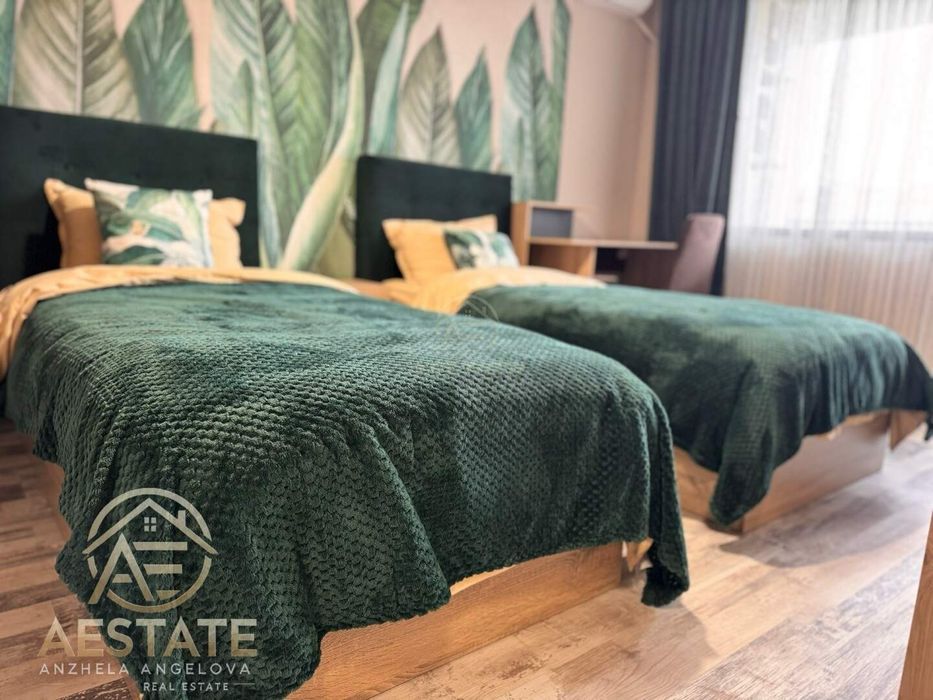 Продава се Тристаен апартамент в Плевен, Дружба 3 - 93 кв.м за 1484 €/кв.м - Снимка #3