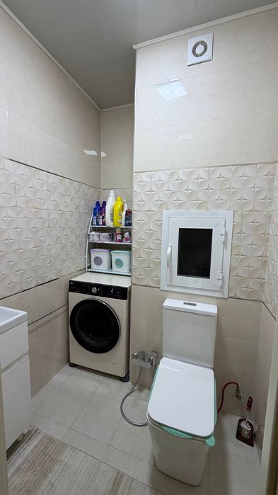 Срочно продается квартира 4х комнатная 92 кв на Юнусабад 9 кв.