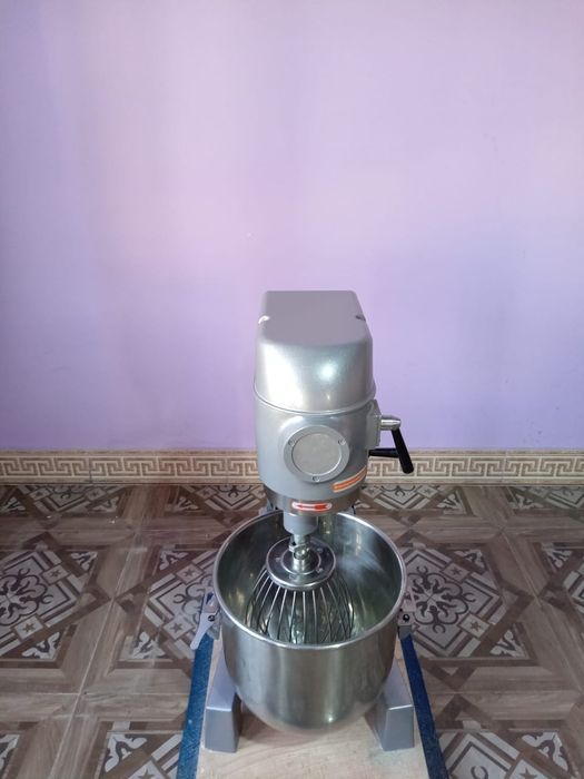 Mikser sotiladi holati yangi