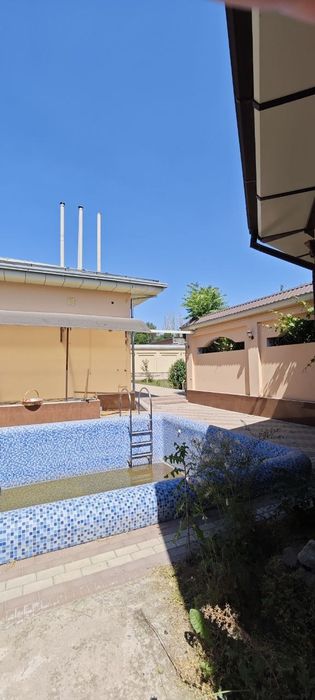 Срочно Продаётся Учаска одно место 2-дома 14-соток Луначарский