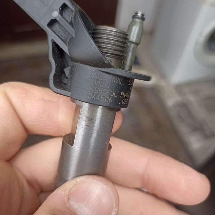 Форсунка от Мерседеса 642 мотор