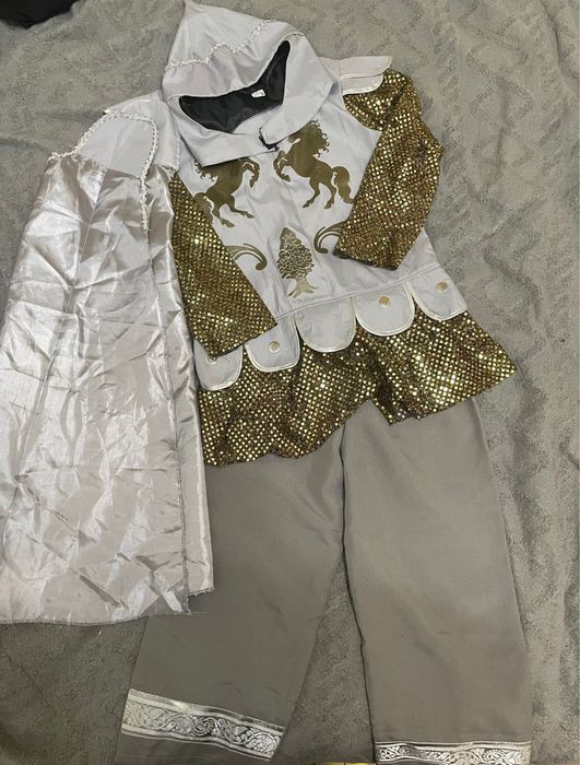 Подарю костюм рыцаря на 5-6 лет