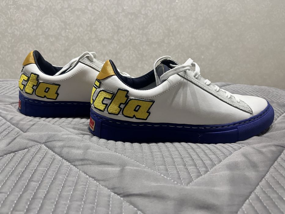 Кроссовки Invicta из европы оригинал