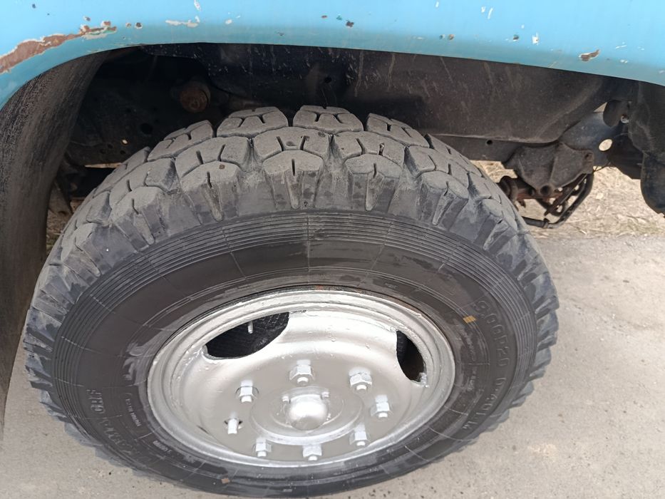 Zil 130 GBA sotiladi