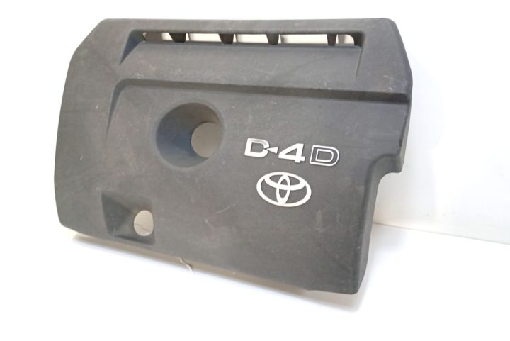 Capac  motor Toyota Avensis a 2-a generatie T25