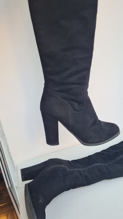 Cizme lungi cu toc