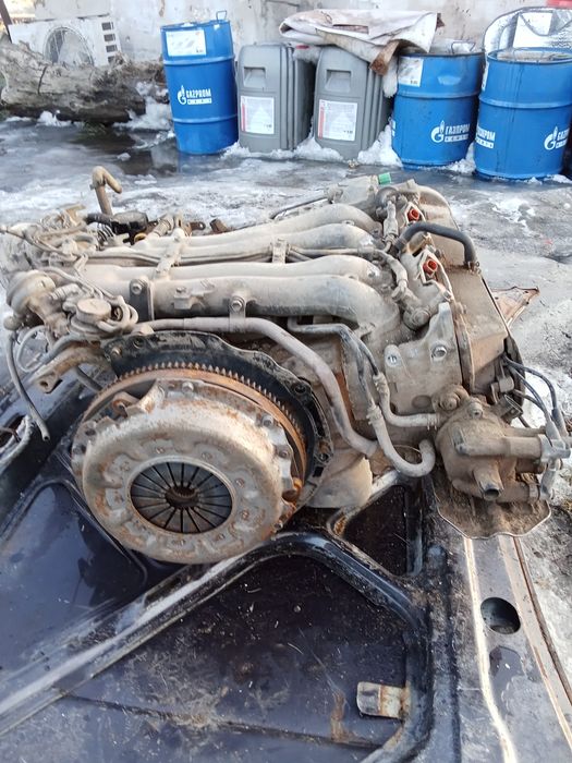 Тайота превия 2.4 матор каробка