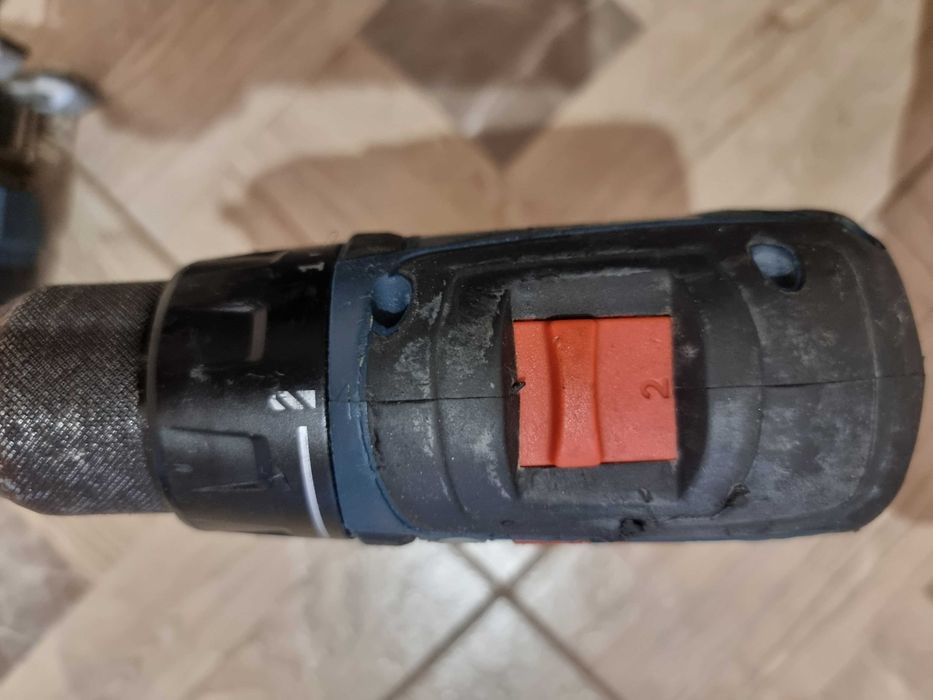 Прободен трион BOSCH GST 18V-Li S и винтоверт GSR 18V-55