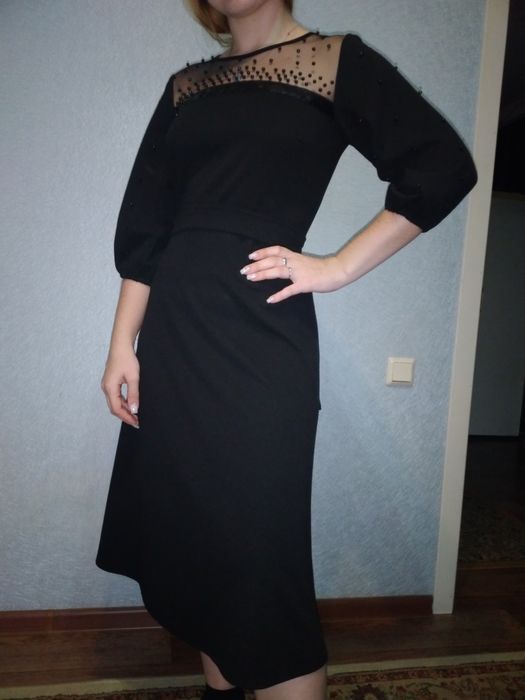 Продам платье 5000 тг