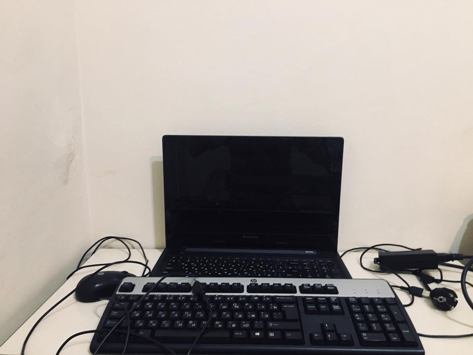 Ноутбук Lenovo 590 гб. В идеальном состоянии