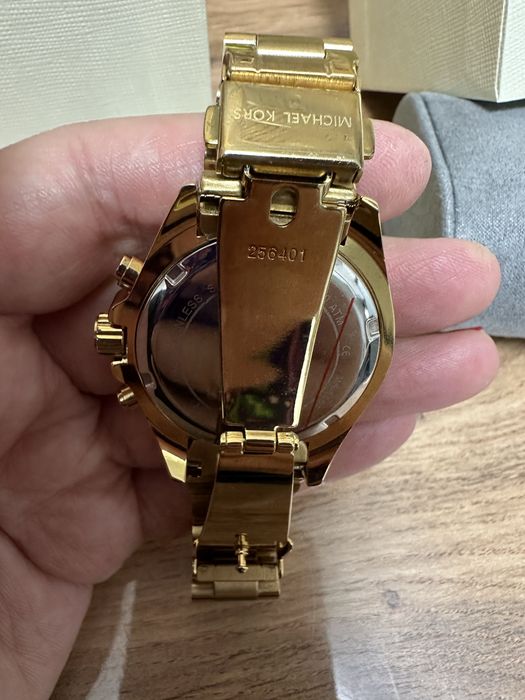 Часы майкл корс. Michel kors