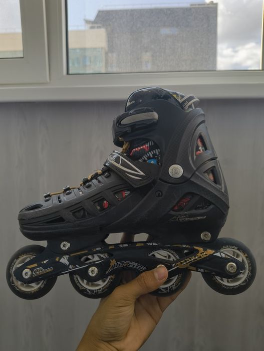 Продам роликовые коньки
