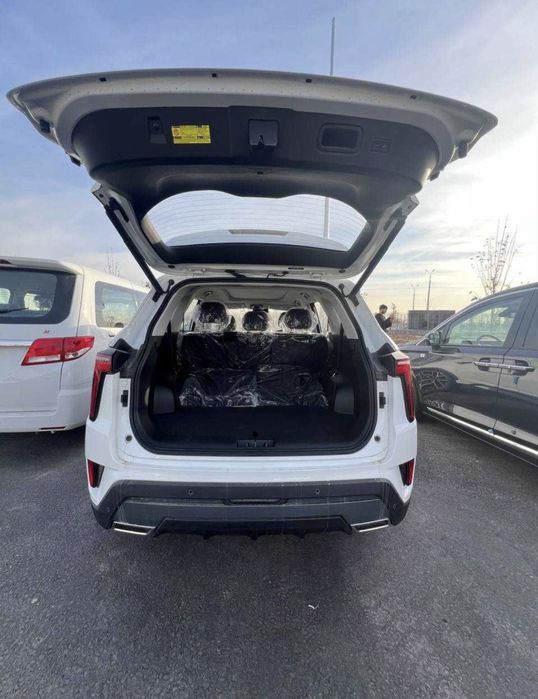 Yangi JAC JS8 (bez probeg)