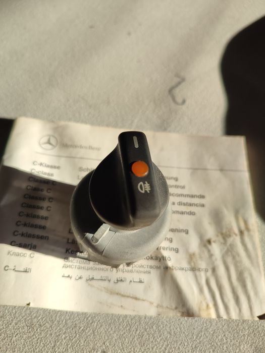 Оригиналтные включатели фар W124