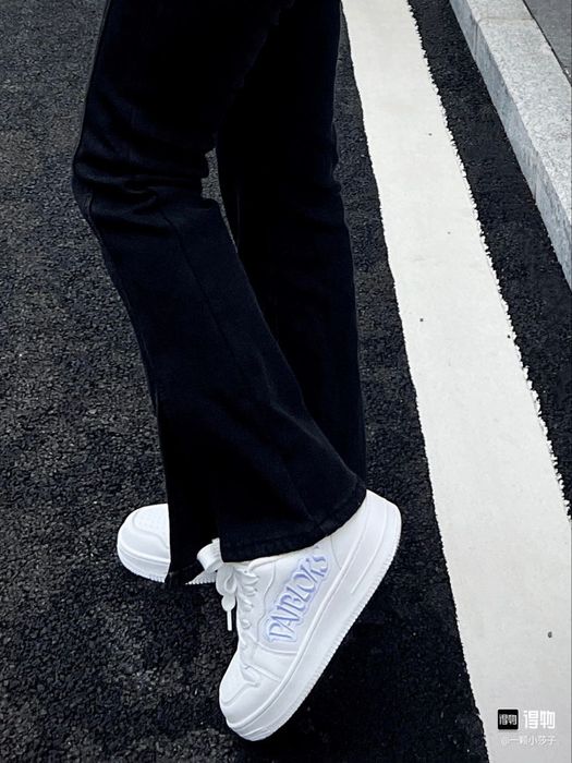 Срочно. Белые Кросовки PAIBLOKS. Модные стильные