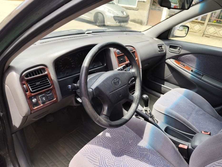 Toyota Avensis Liftback T22 1.8 ГАЗ АГУ