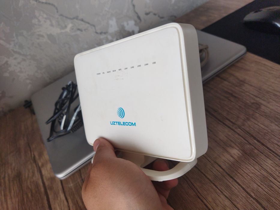 Wi-Fi router Huawei (UZTELECOM)