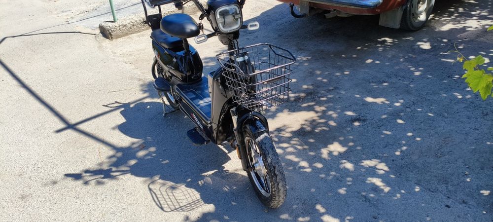 Scuter 60km yuradi tezligi 55