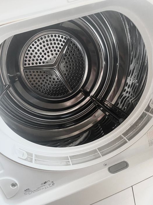 Сушилня AEG Lavatherm 7кг