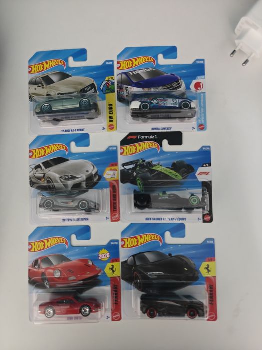 Новые запакованые hot wheels машинки