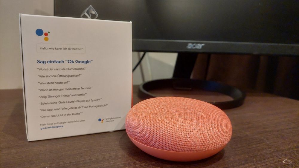 Продавам Google Home Mini! Приемам бартери.