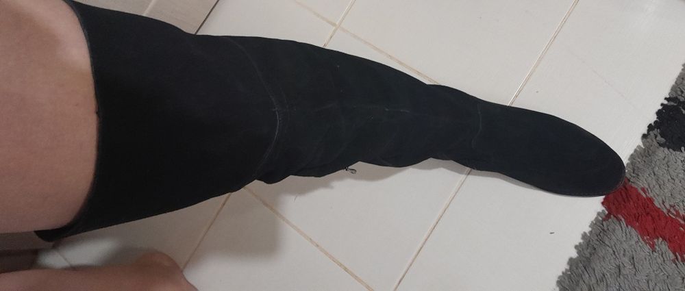 Продам ботфорты женские 41