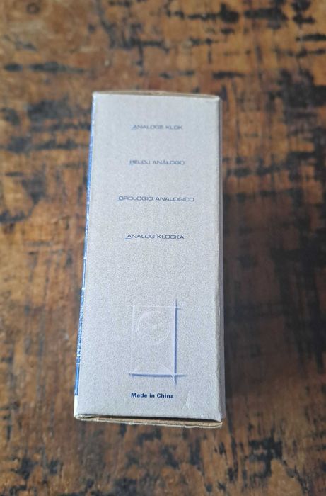 часовник Марксман Marksman за бюро аналогов кварцов дървен отпред