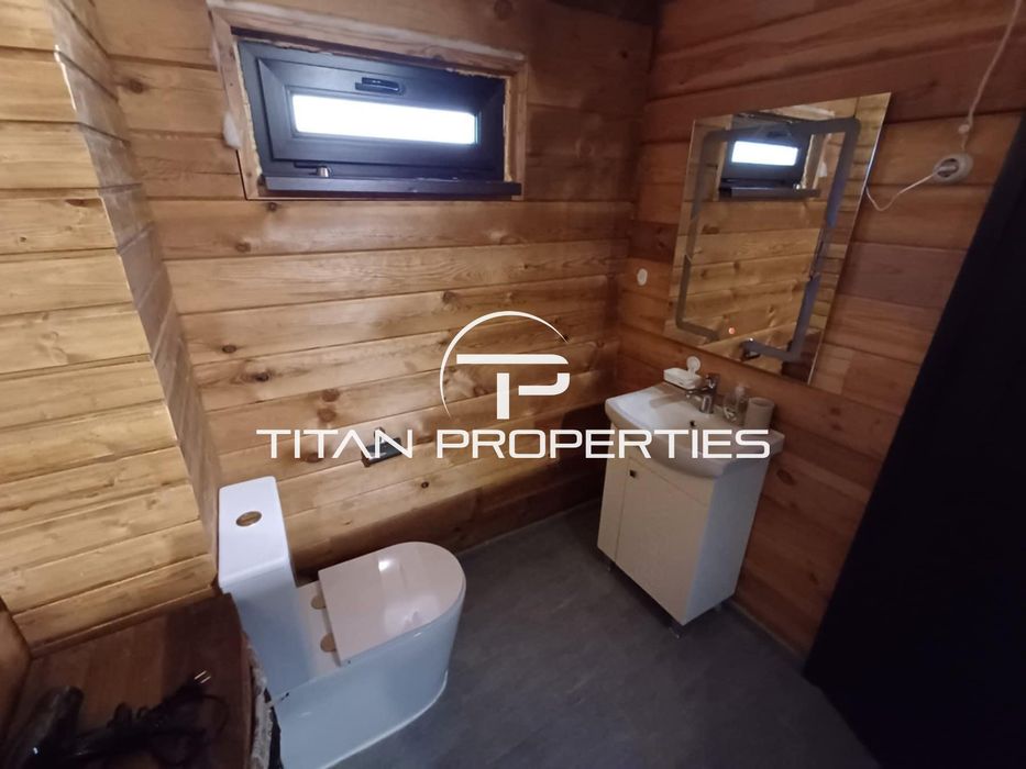 Лична оферта! Великолепна къща с двор в с. Бродилово