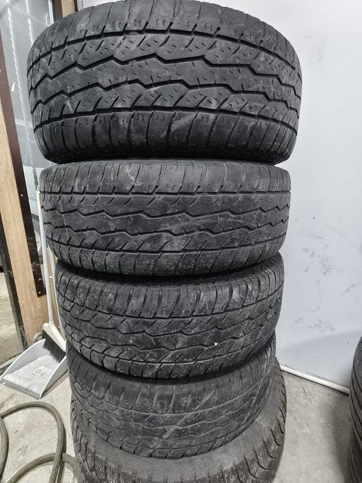 Продам летние шины  215/65/16