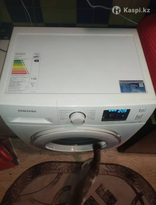 Продам стиралку Самсунг 6 кг