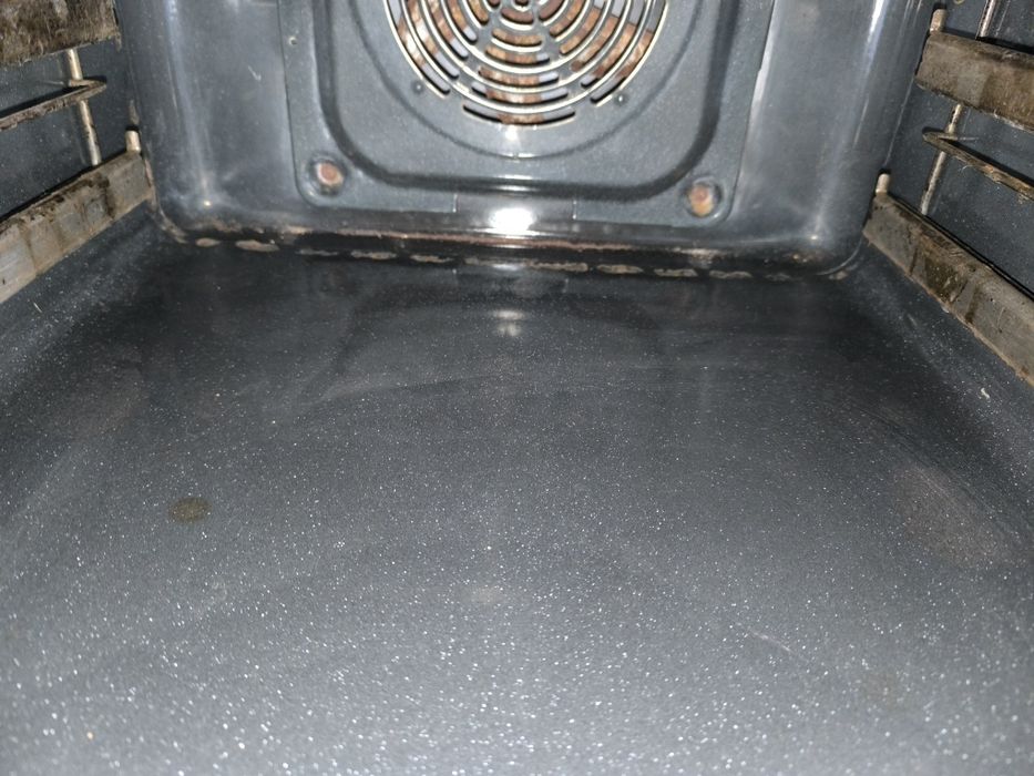 Фурна с котлони AEG В5741-4-M - 8 Функци с вентилатор